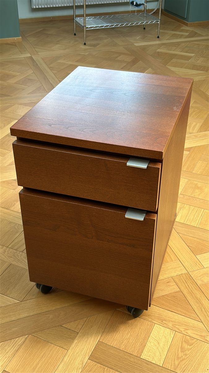 Cassettiere: Schubladenstock auf Rollen – Usato da Bern venduto da lemon.shapes