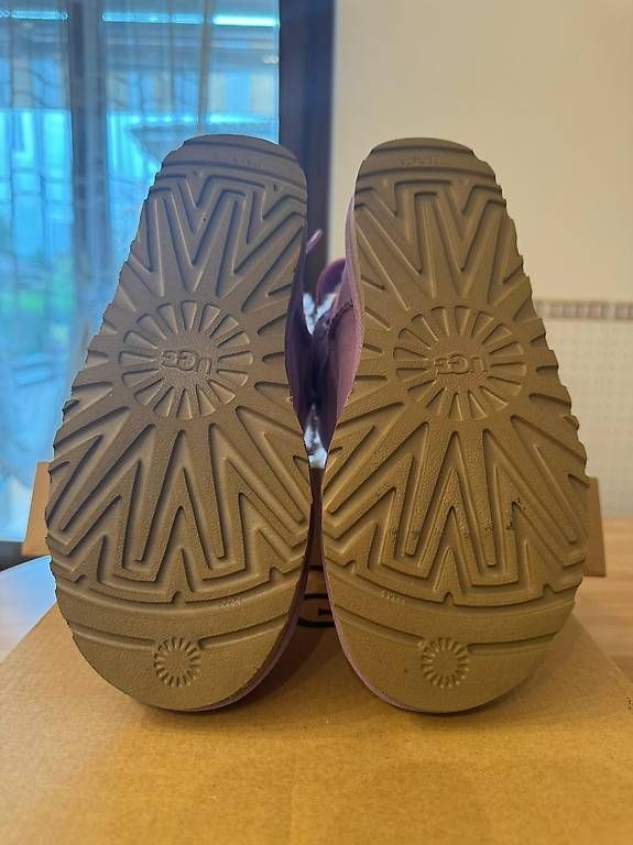 Chaussures femmes: UGG mini color lilla – D'occasion à Ligornetto par hav_9tdh 2