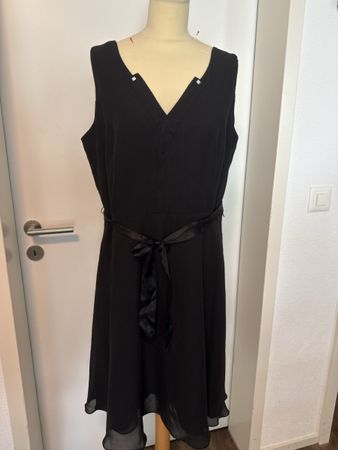 Elegantes Sommerkleid, Schwarz, Gr. 46, neuwertig