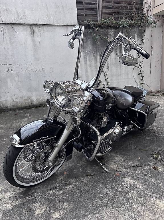 Touring: Harley Davidson Road King 103 FLHRC – Usato da Basel venduto da 59fifty82