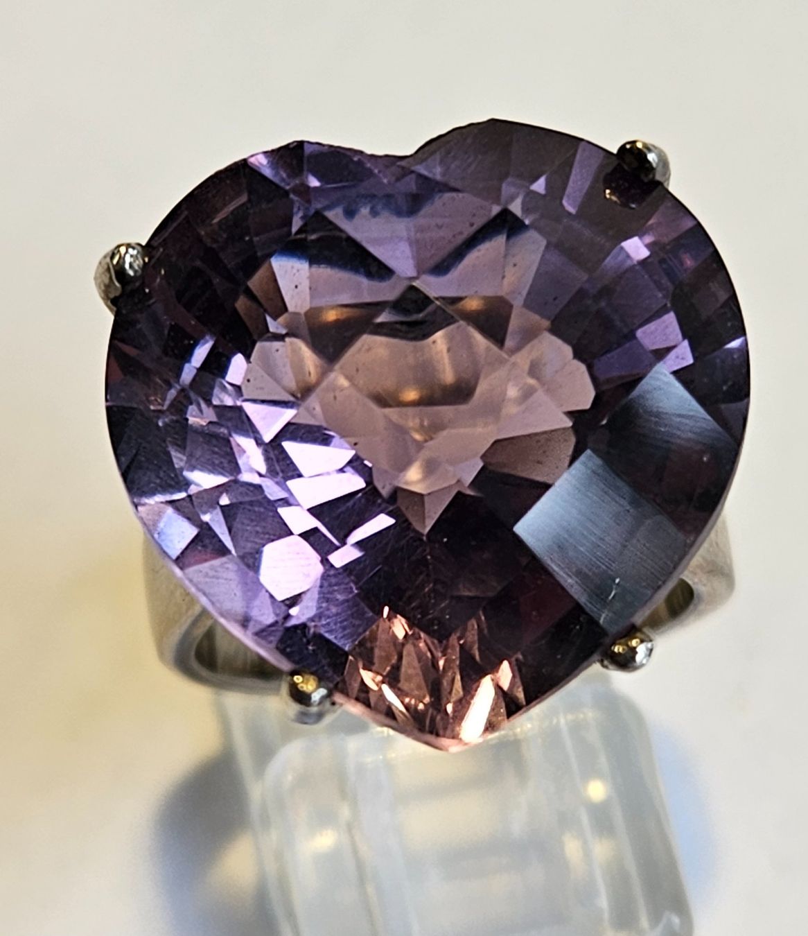 Anelli: Ring Silber Herzform grosser Amethist Neu – Nuovo (secondo la descrizione) da Zürich venduto da benedikt12