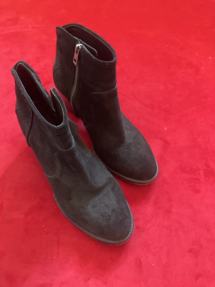 Damenschuhe: Zadid&Voltair Wildleder Stiefeletten, Grösse 38 – Gebraucht aus Muralto von jac_hkz5 2