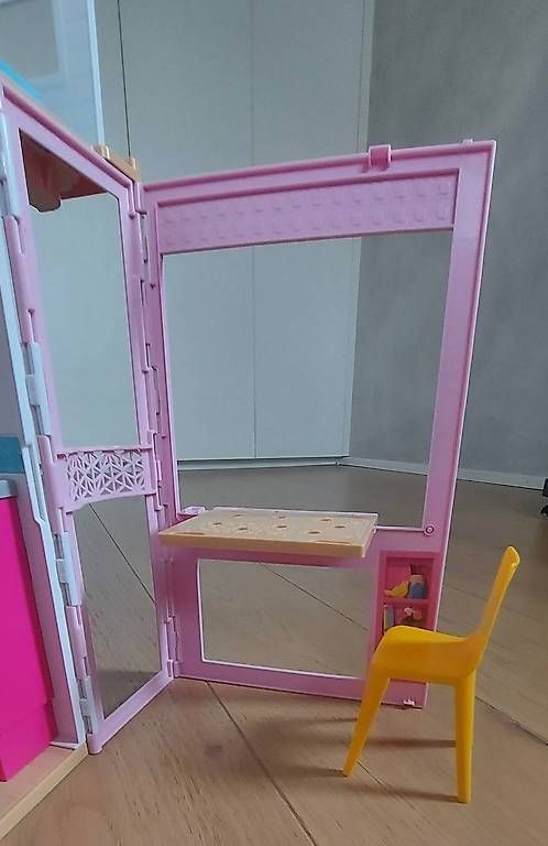 Case e mobili per bambole: Maison barbie – Usato da St-Livres venduto da cmtalves 3