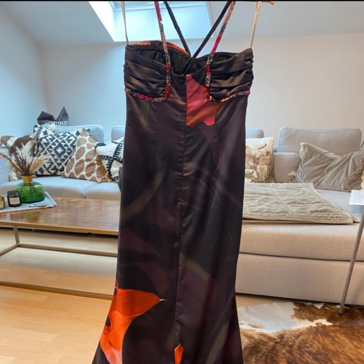 Vestiti: ELLA SINGH - Wunderschönes Abendkleid – Nuovo (secondo la descrizione) da Küsnacht ZH venduto da GirlyCloset 2