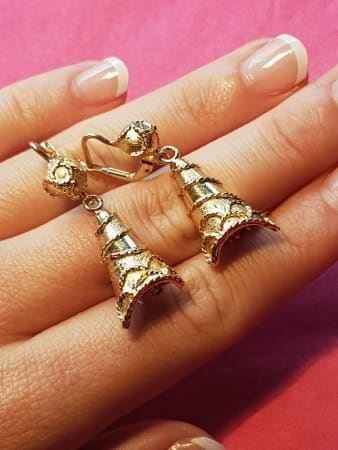 Orecchini pendenti & Orecchini a lobo: Moderne Glockenohrhänger, 18 Karat Gold – Nuovo (secondo la descrizione) da Unterägeri venduto da Altgoldschmuck 3