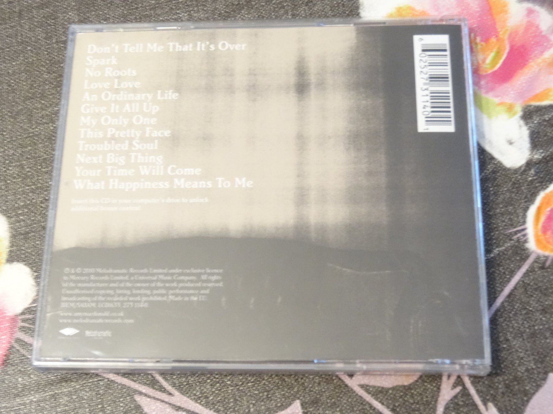 CD: Amy Macdonald - A Curious Thing CD – Usato da Olten venduto da Disc-Ausverkauf 1