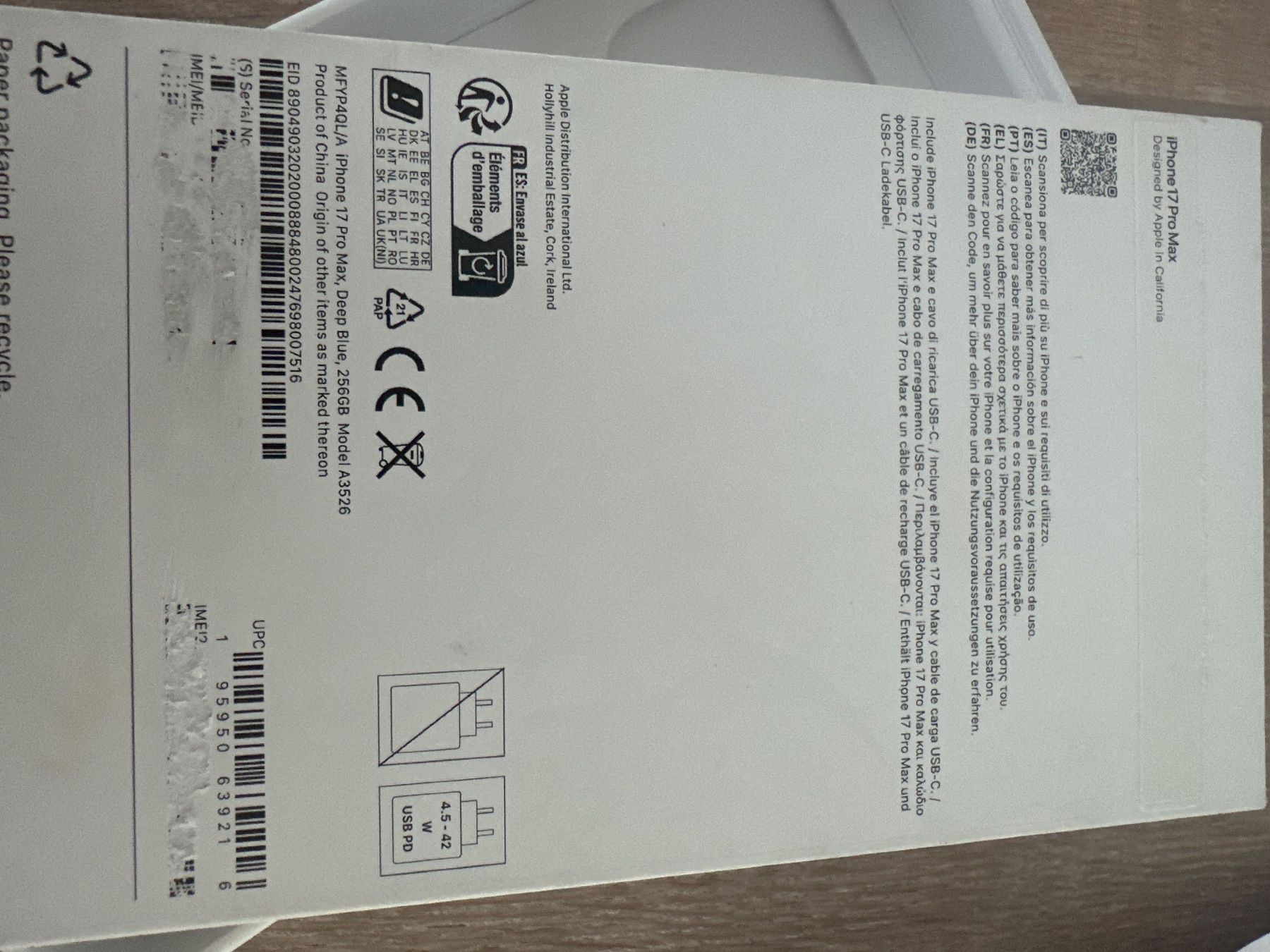 Apple Telefoni cellulari / Smartphones: Originalverpackung iPhone 17 Pro Max Deep Blue - Nur Box! – Usato da Fahrni b. Thun venduto da familymadech 5