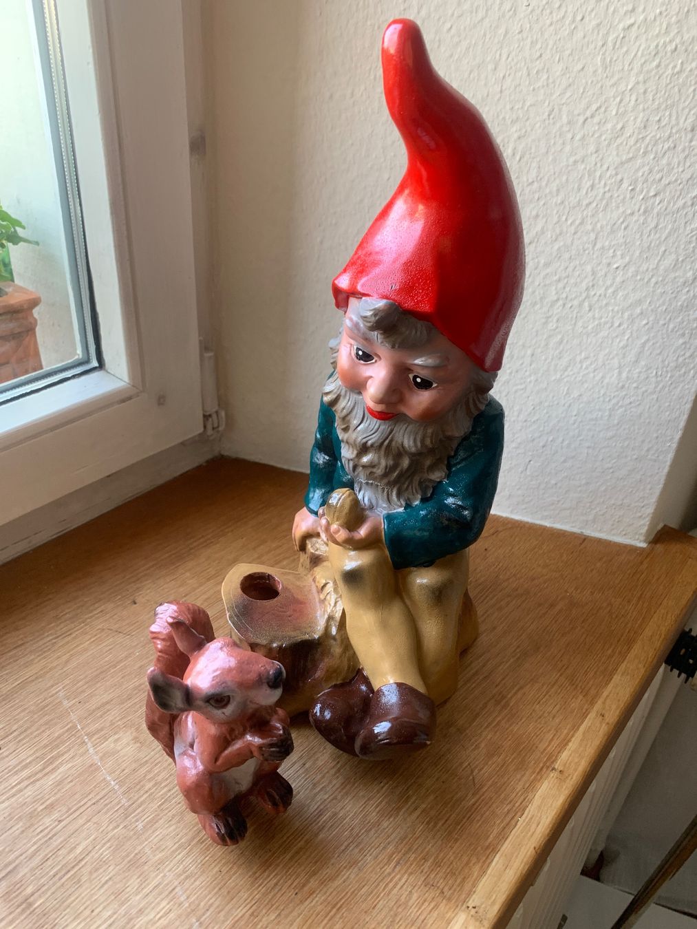 Statuette: Gartenzwerg mit Eichhörnchen v. Heissner Modell 986 – Usato da Richterswil venduto da Moii89 1