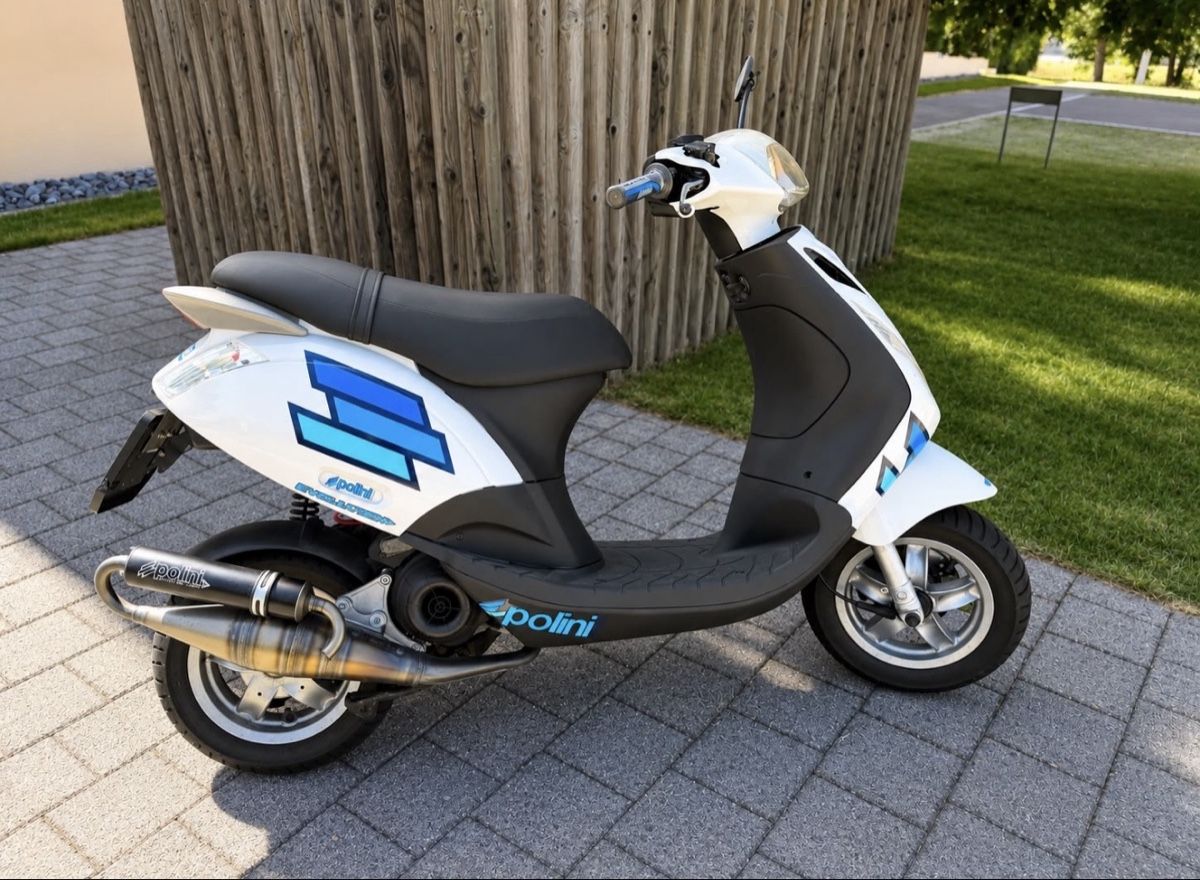 Piaggio Scooters: Piaggio Zip Roller weiss mit Polini Auspuff gebraucht – Gebraucht aus Münchwilen TG von posti