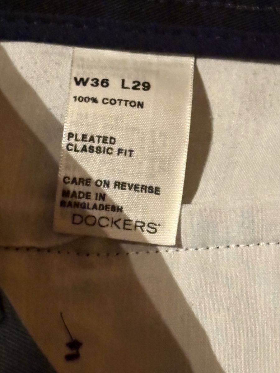 Pantaloni: Dockers Black Pants 36 x 29 Neu – Nuovo (secondo la descrizione) da Obermumpf venduto da davetattoo 3
