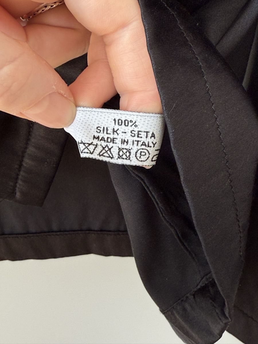 Camicette: Oberteil/Bluse aus 100 % Seide, schwarz, Gr. S/M – Usato da Löhningen venduto da LaMemoire 4