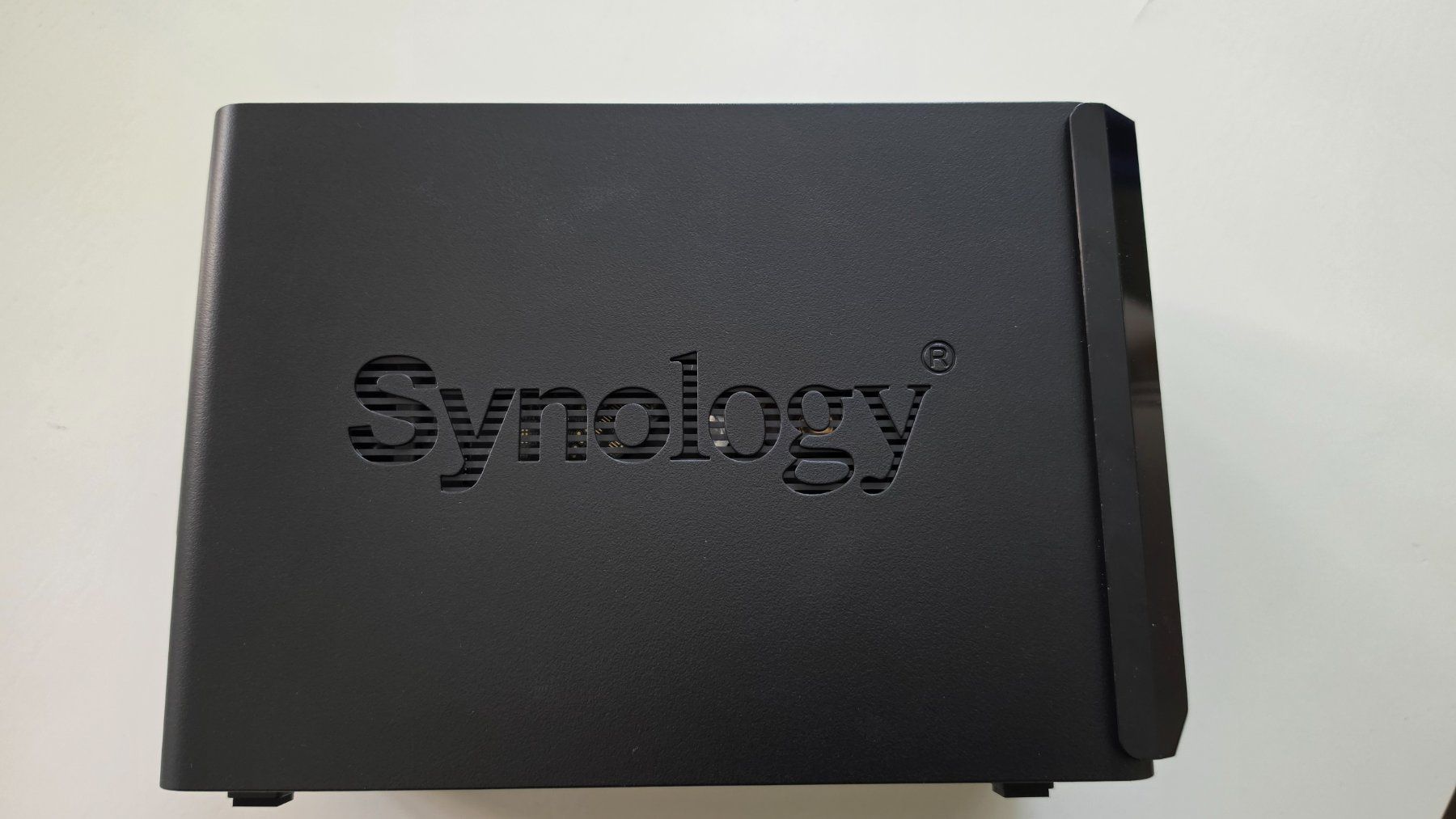 Synology PC: Synology DiskStation DS218 inkl. 8 TB Speicher – Usato da Menziken venduto da Columbus 1