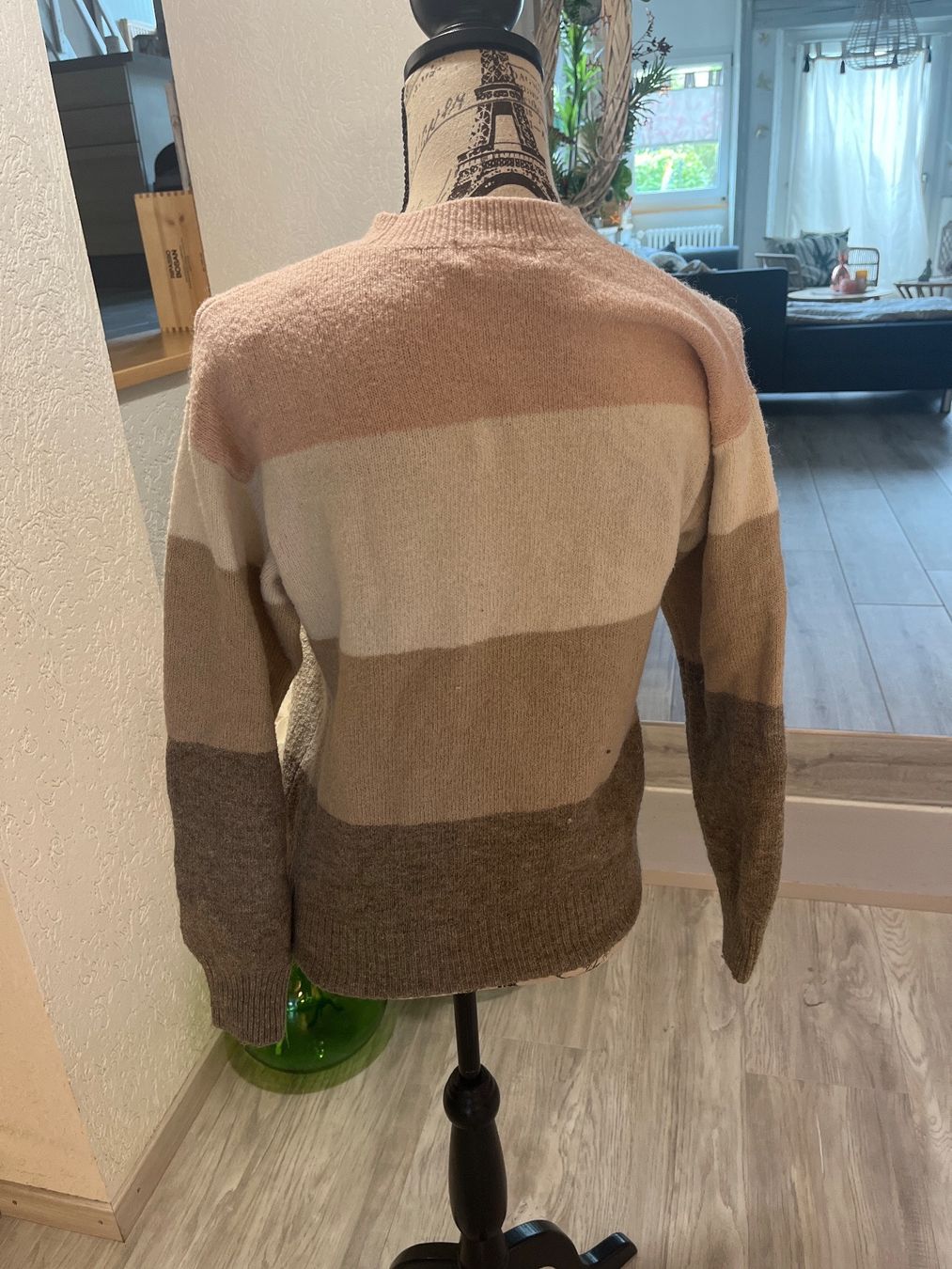 H&M Top: Pull gris rose H&M – Usato da Le Locle venduto da Mayd_h 3