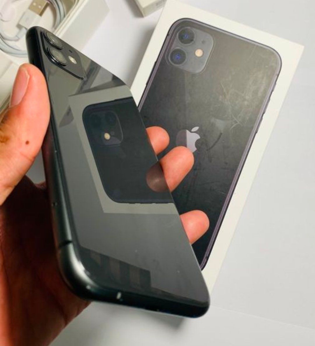 Apple Telefoni cellulari / Smartphones: iPhone 11 (128GB) Akku 95% – Usato da Luzern venduto da Waince786