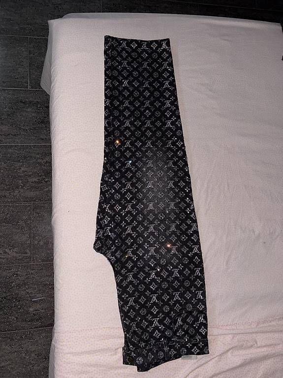 Jeans: Louis Vuitton Jeans – Gebraucht aus Obergerlafingen von raj_5njg
