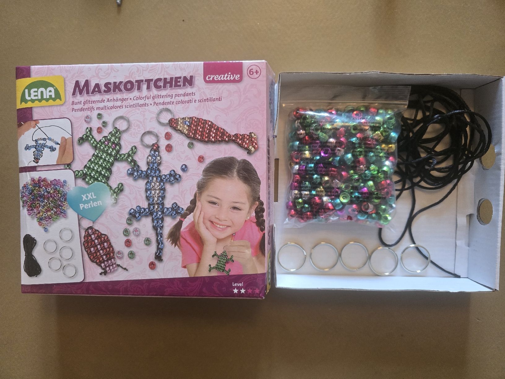 Kit bricolage: Maskottchen Bastelset, XXL Perlen – Usato da Zürich venduto da Jackiieee88 1