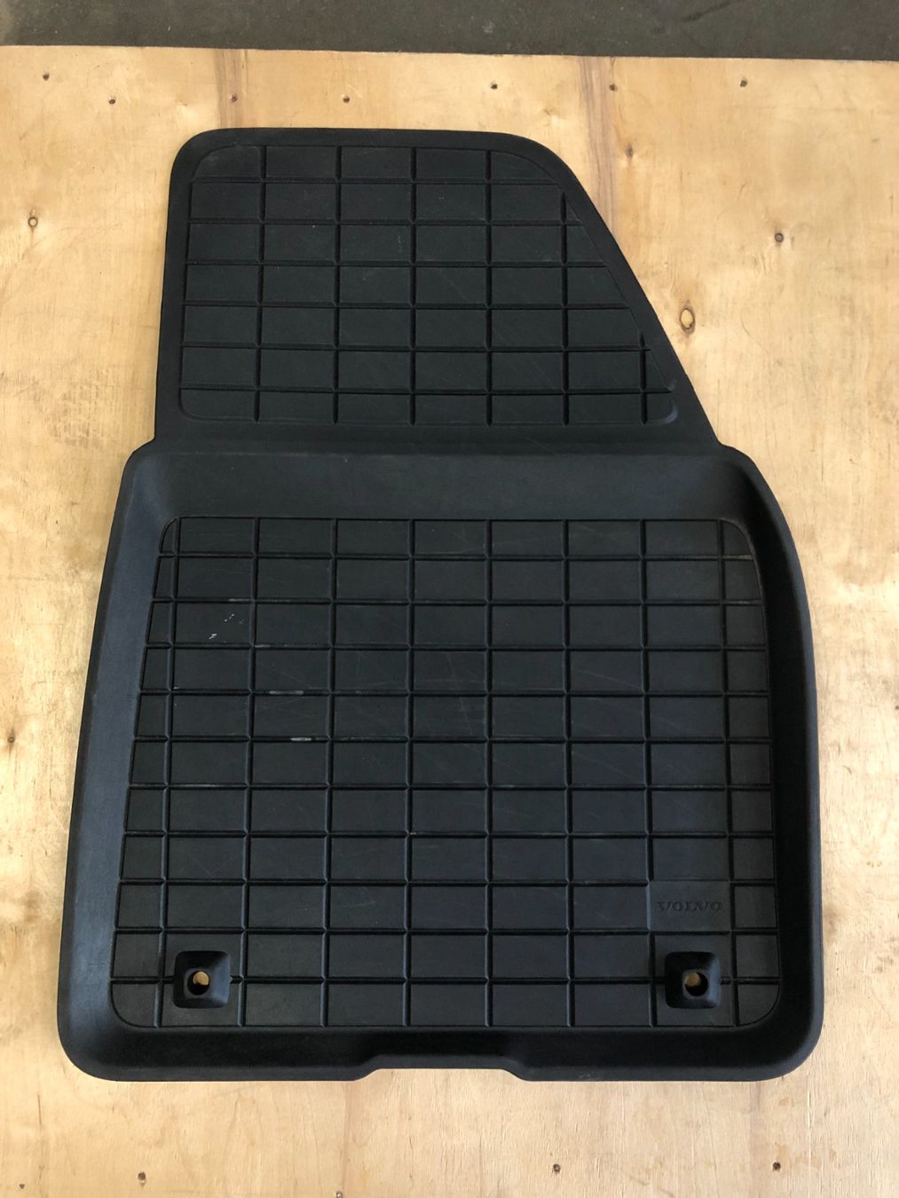 Volvo Tappeti & Tappetini: Allwettermatten Gummi Volvo XC40 Original – Usato da Kriessern venduto da schwedenstahl_fan 3