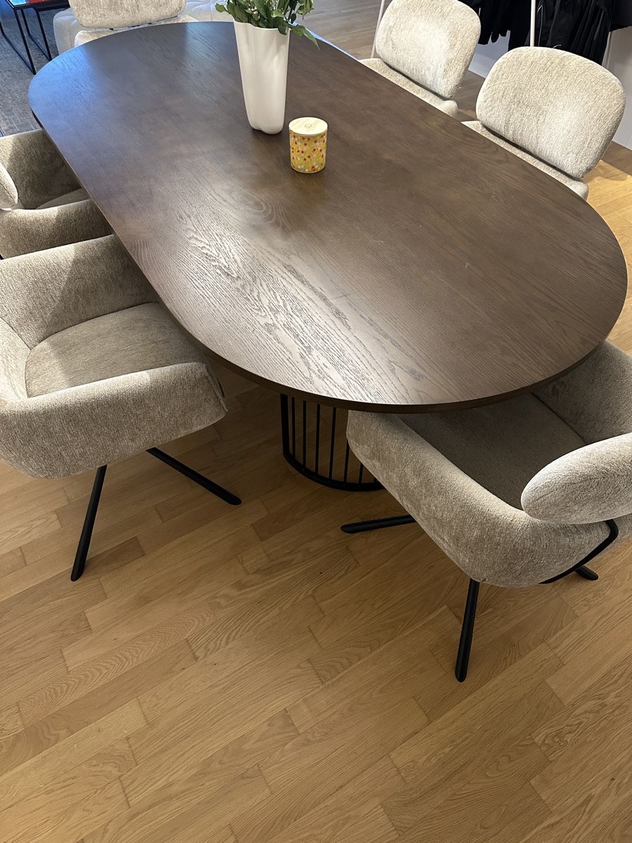 Tavoli: Esstisch 220x110x75 – Usato da Hunzenschwil venduto da Semko2 6
