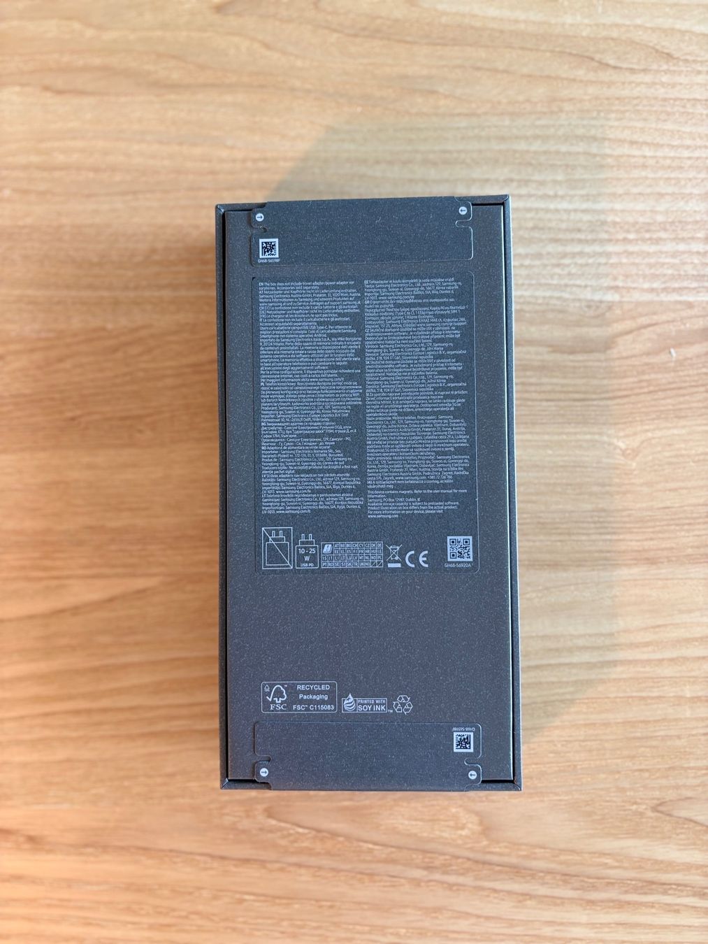 Samsung Telefoni cellulari / Smartphones: Brandneues Galaxy Z Flip 7 – Nuovo e nell'imballaggio originale da Horgen venduto da EditaM 1