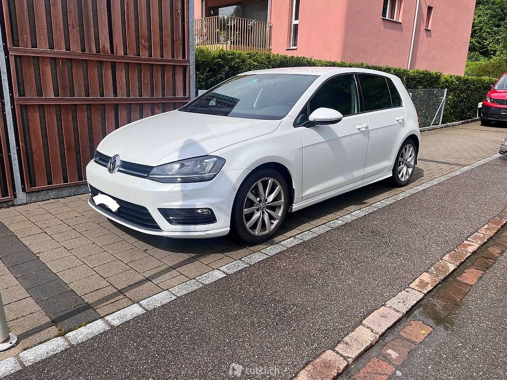 VW Golf 2.0 TDI R-Line