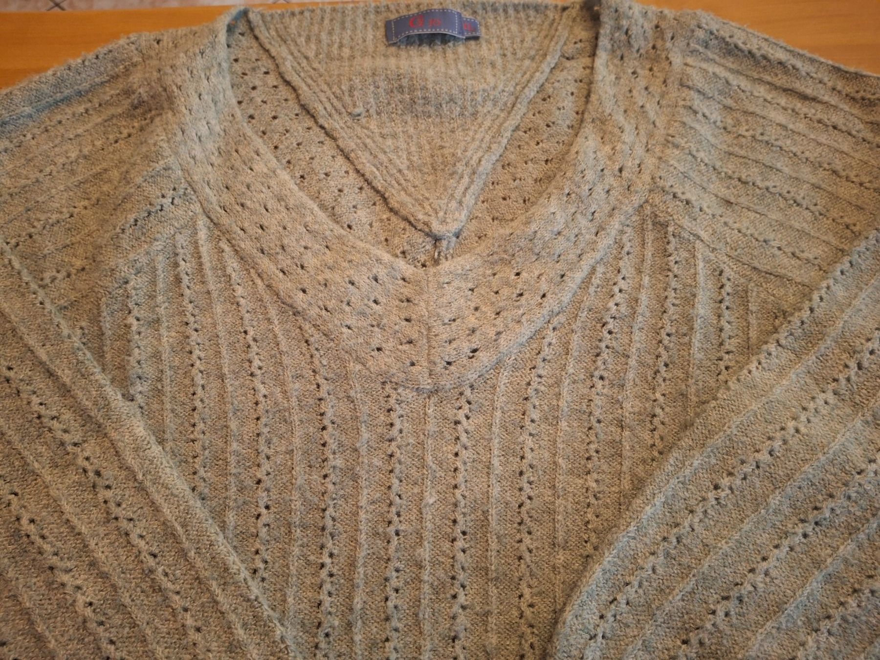 Maglioni & Felpe: Pull col en V vert pastel XL marque C & JO 35% cachemire – Usato da Villiers venduto da san_jn5w 2