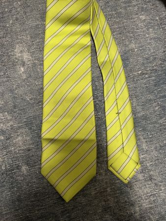 Kiton Krawatte, Grau/Grün Gestreift, Top!