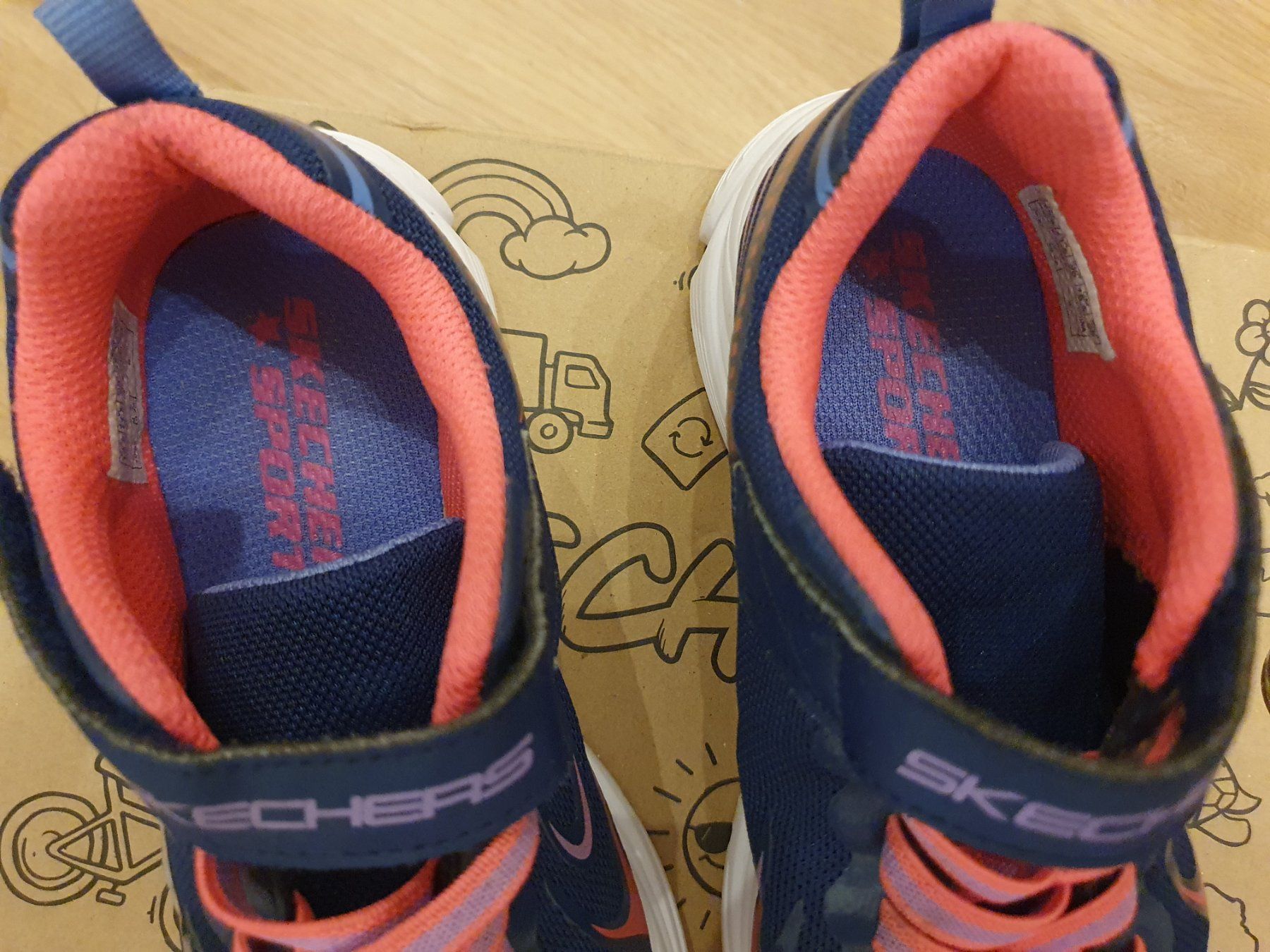 Skechers Scarpe per ragazze: Skechers Sneaker, Gr. 29 – Nuovo (secondo la descrizione) da Heinrichswil venduto da frankie19860 3