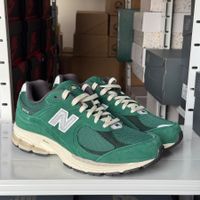 New Balance 2002R Nightwatch Green EU 44