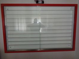 Grosse Sammler Vitrine 140x90cm Autos Figuren Artikel Steine