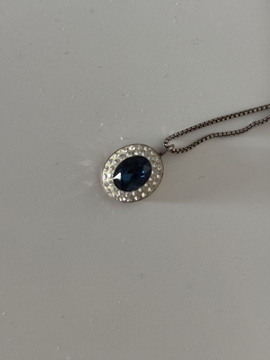 Colliers: Magnolia Silver Blue Sapphire Necklace – D'occasion à Genève par gai_w7bf 1