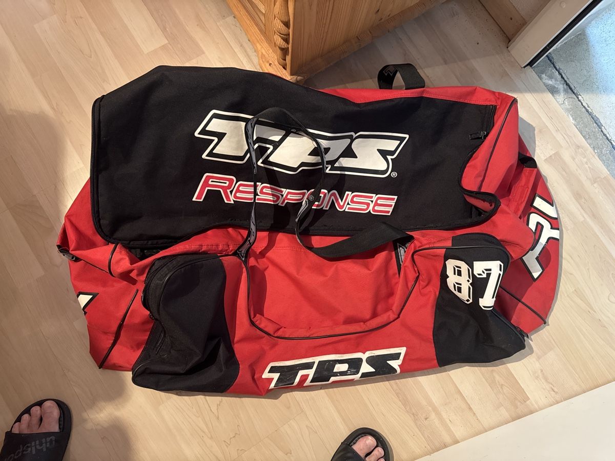 Borse: Eishockey oder Inline Tasche 40 x 40 x 100 ohne Rollen – Usato da Schlierbach venduto da Lega1