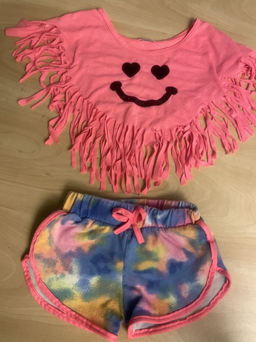 Kleiderpakete & -sets: SüssesSommer Set, Gr.98/104Top Fransenlook & Shorts – Gebraucht aus Obergerlafingen von cabo4