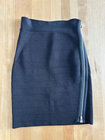 MAJE Minirock, Gr. 36, Schwarz mit Zipper – Top Zustand!