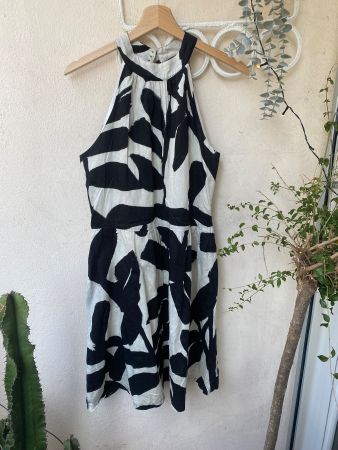 Robe d'été sans manches à imprimé noir et blanc taille M