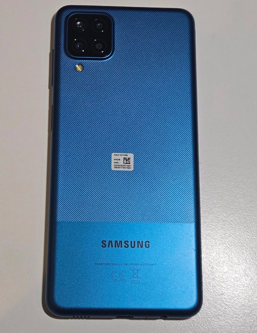 Samsung Telefoni cellulari / Smartphones: Samsung A12 / 64GB – Usato da Luzern venduto da Waince786