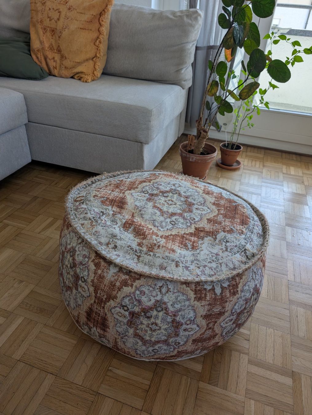 Tabourets: Fusshocker Puff rund – D'occasion à Adliswil par sbg29