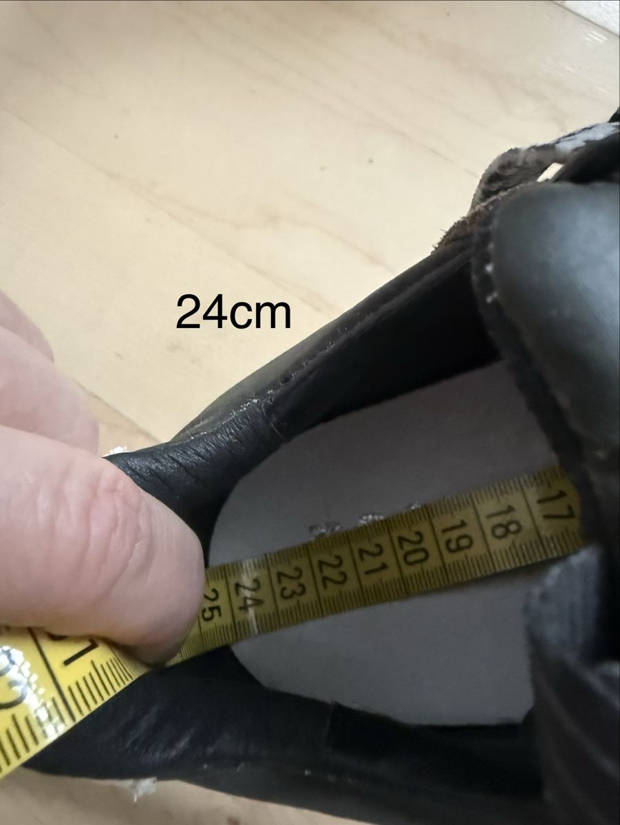 Scarpe da donna: Robbin’s Sneacker  Echtes Leder  gr.37 – Usato da Buchrain venduto da nat_pl5p 9
