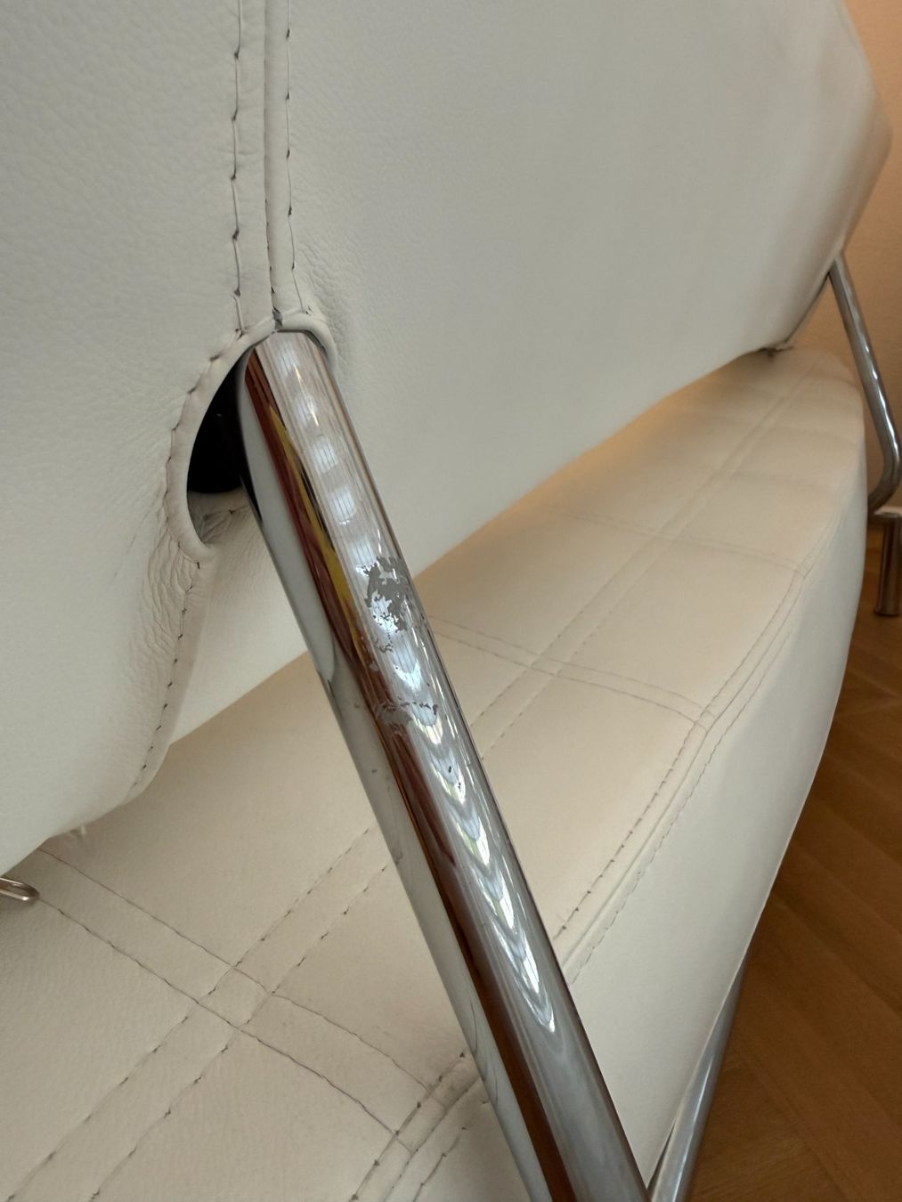 Divani: Weisses Ledersofa mit Schlaffunktion – Usato da Dübendorf venduto da sunshinezurich 6