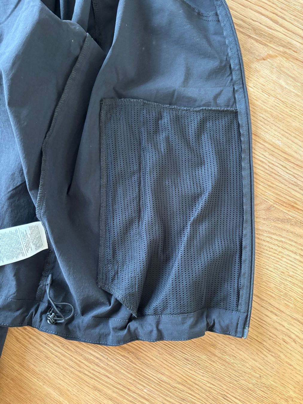 Nike Giacche: Nike Tech Windrunner, schwarz, M, Herren – Usato da Spiegel b. Bern venduto da Laystyx 3