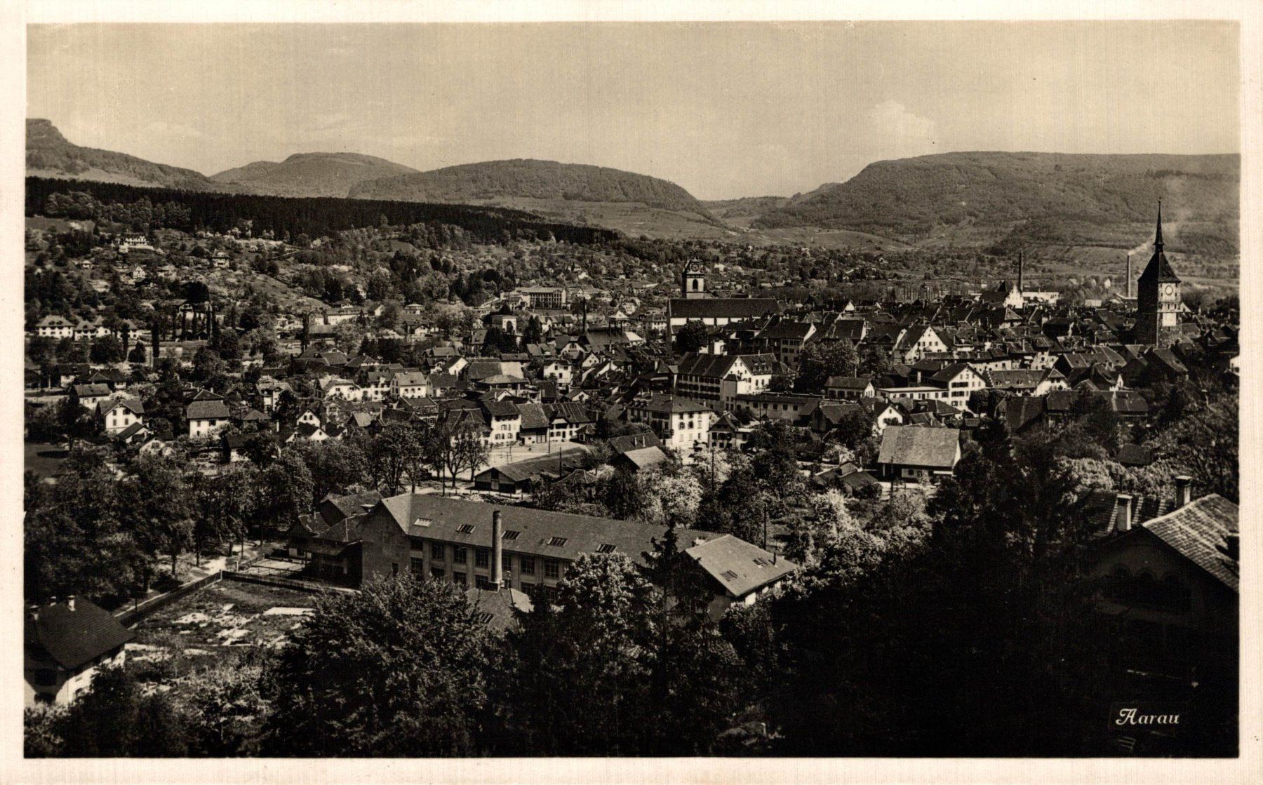 Cartoline postali: Aarau. Totalansicht – Usato da Bronschhofen venduto da Astore