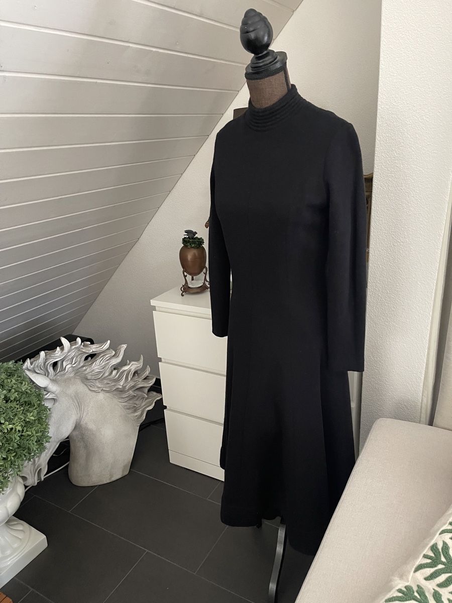 Vestiti: Schwarzes Wolle Strickkleid (Grösse S) – Usato da Winkel venduto da Glamour4You 2