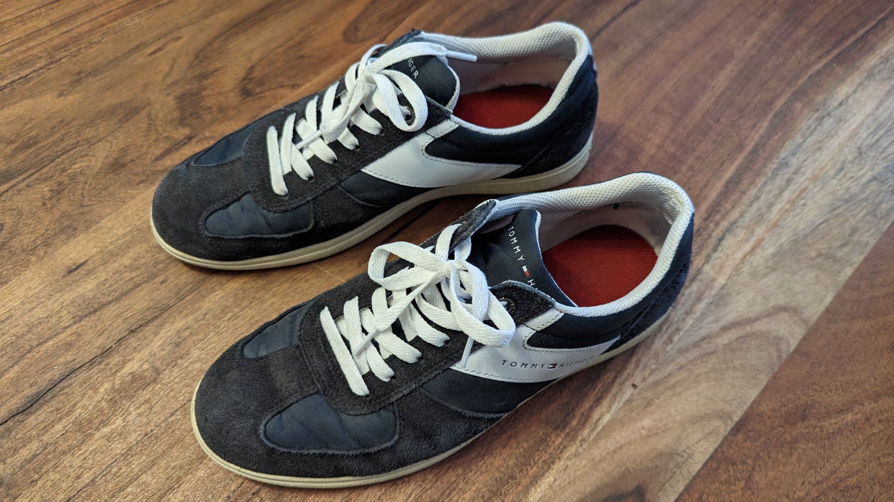Tommy Hilfiger Scarpe da uomo: Tommy Hilfiger Sneakers Gr. 40 – Usato da Wichtrach venduto da itstrue 1