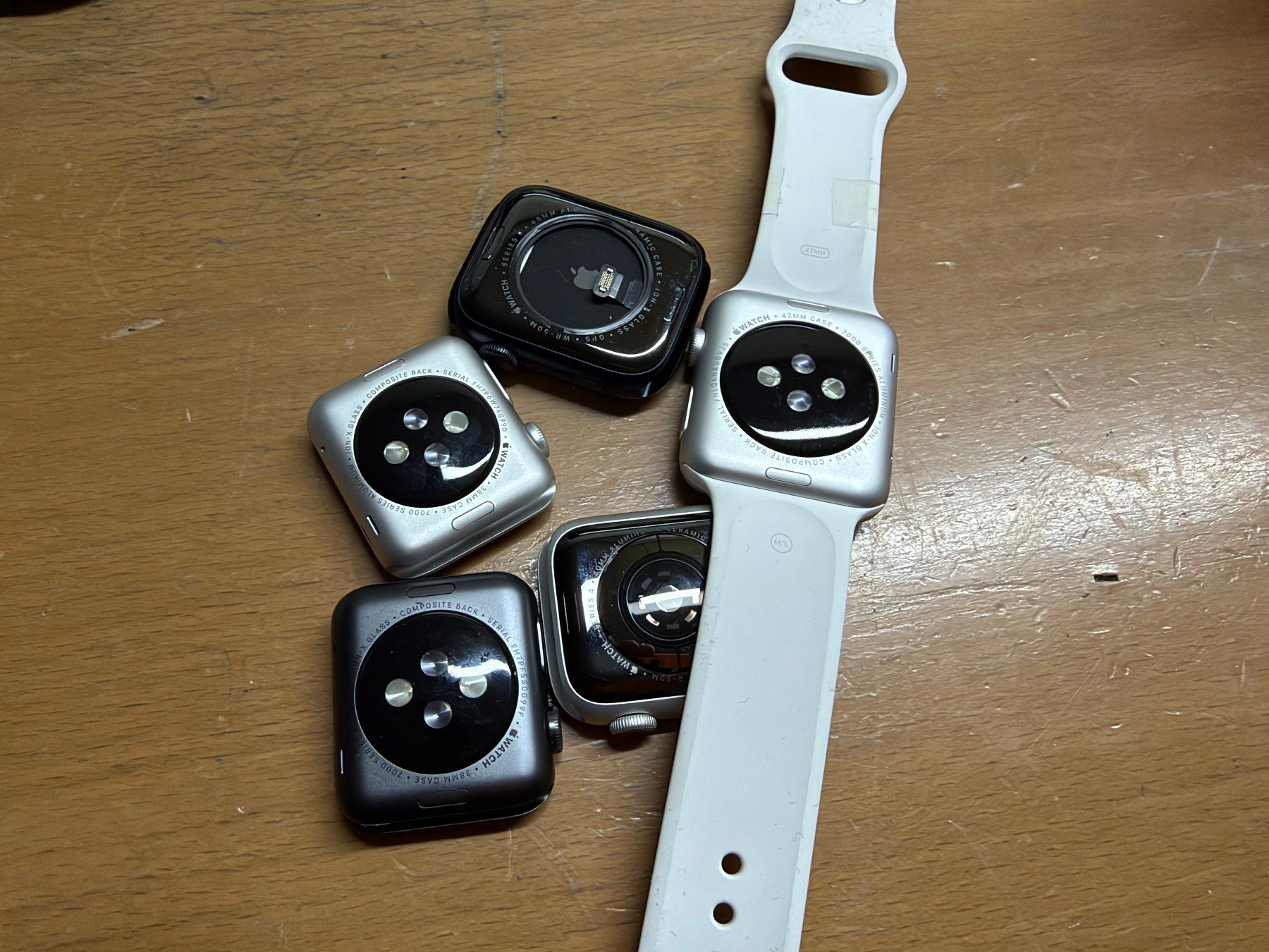 Apple Smartwatch: verschiedene iwatch – Defekt aus Au SG von bah_6f5w 1