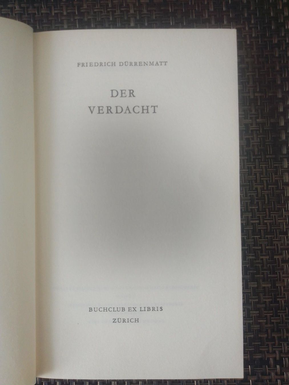 Bücher: Der Verdacht – Gebraucht aus Bassersdorf von elm_f9sw 1