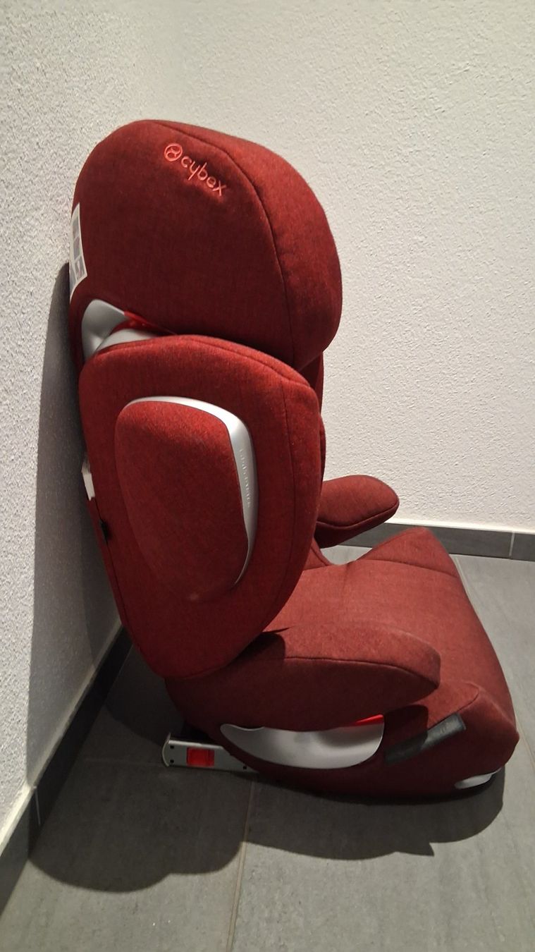 Cybex Seggiolini per auto: Cybex Solution Kindersitz 15 - 36 kg – Usato da Aesch LU venduto da Baumgarten24 4