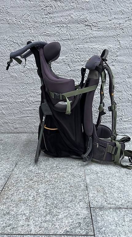 Marsupi portabebè: Wanderrucksack / Tragerucksack / Babytrage – Usato da Mosnang venduto da Com89