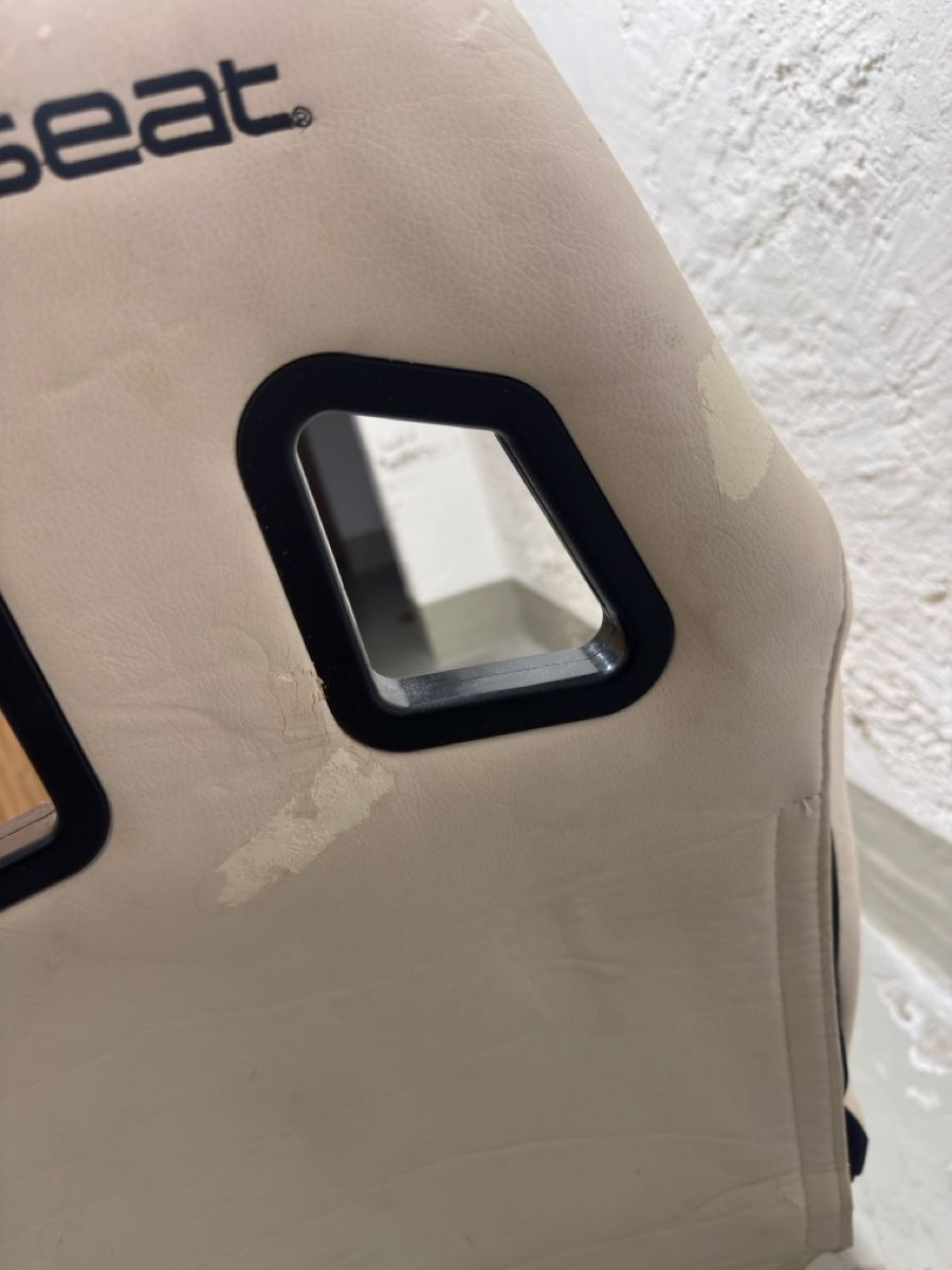 Playseat Stühle: Playseat Evolution Weiss – Gebraucht aus Zürich von lia_5qjg 4