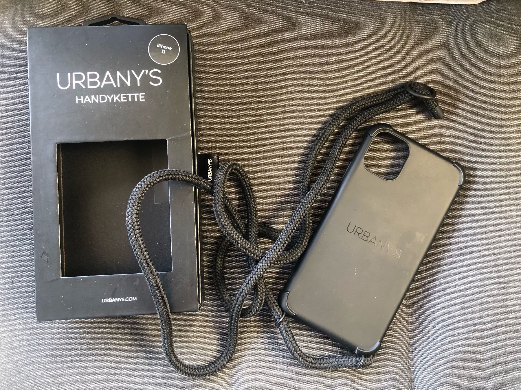 Urbany's Cover & Protezioni schermo: Handyhülle Urbany's schwarz iPhone 11 – Nuovo e nell'imballaggio originale da Zürich venduto da vl_ad 1