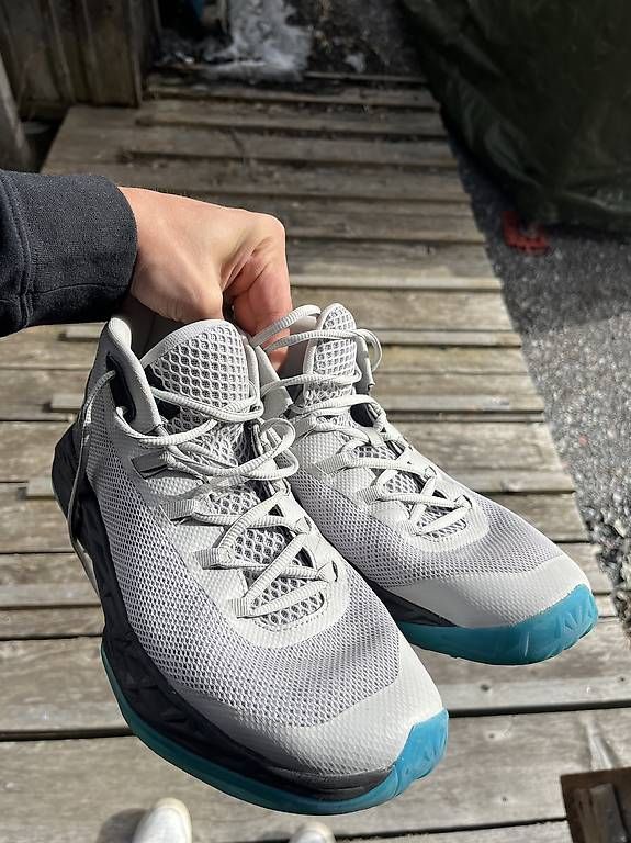 Scarpe da uomo: Sportschuhe – Usato da Schönried venduto da BigBlockV8