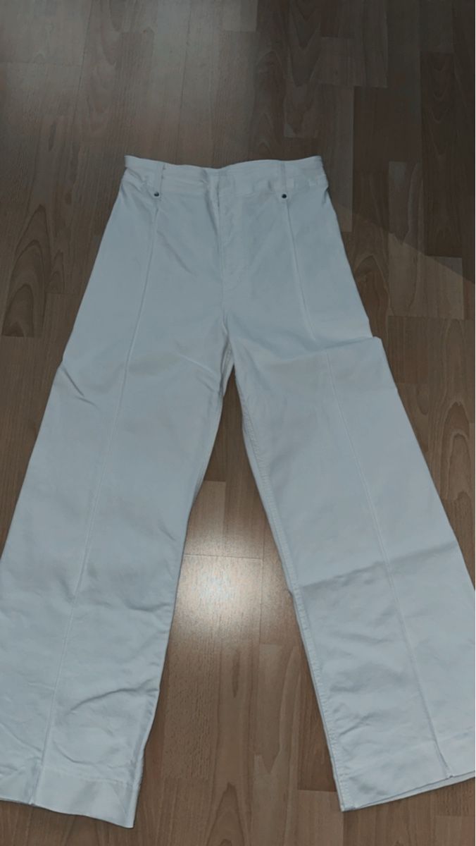 Zara Jeans: Pantalon blanc, taille haute – Nuovo (secondo la descrizione) da Bülach venduto da sar_j6bk